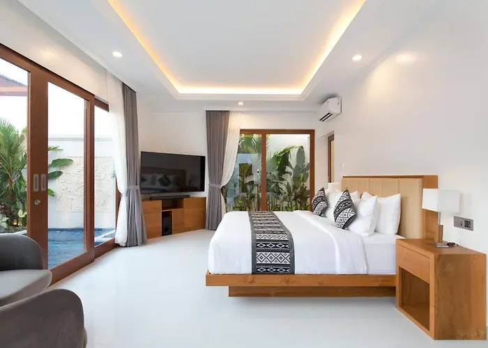 Villa Mia - Boutique - I *