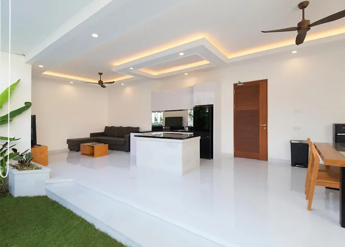 Mia - Boutique - I Villa Seminyak (Bali)